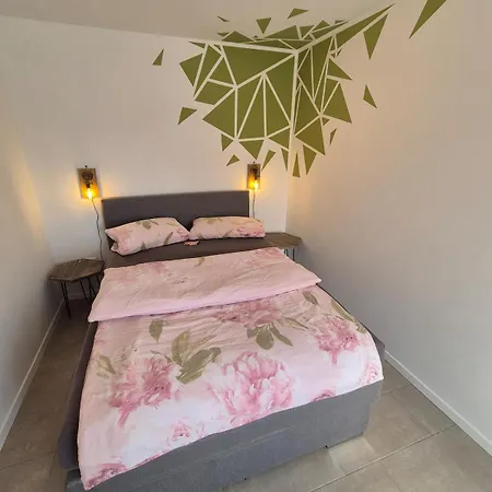 - Zeitraum Apartment *